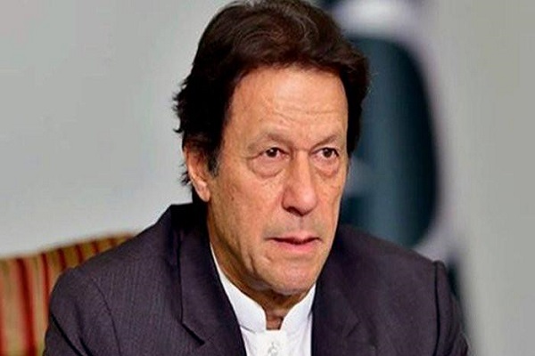  PM  turns guns on Nawaz Sharif  no-trust motion nears