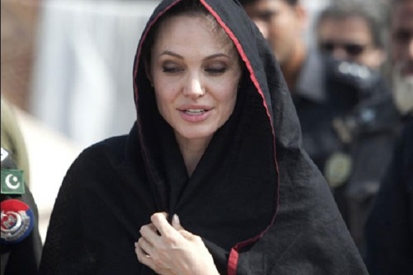 angelina jolie visit to pakistan report