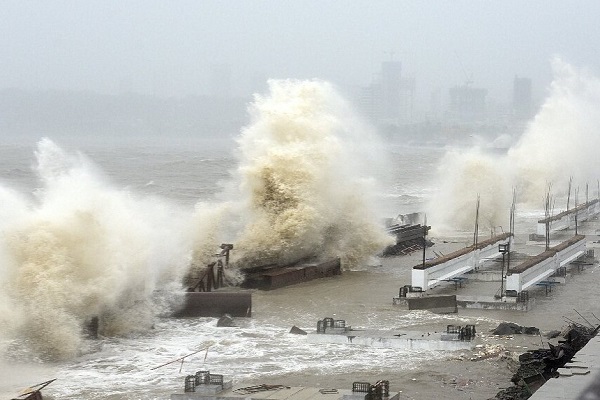  Cyclone Biparjoy to hit Sindh today