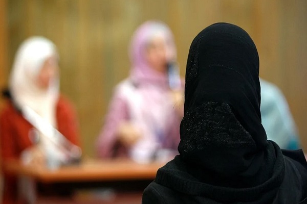  French education minister has announced a ban on Islamic abayas