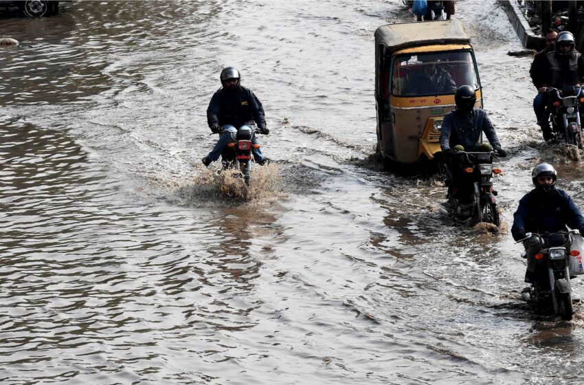  Karachi Experiences Windy Weather, Mercury to Drop Further